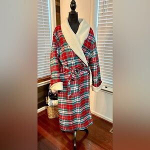 Lands End Plaid Red and Green Robe with White Trim